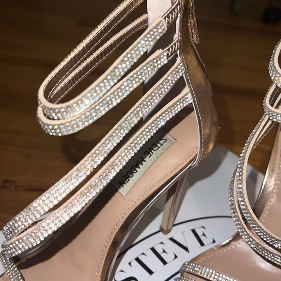 Steve Madden Rose Gold Heels - Picture 7 of 14
